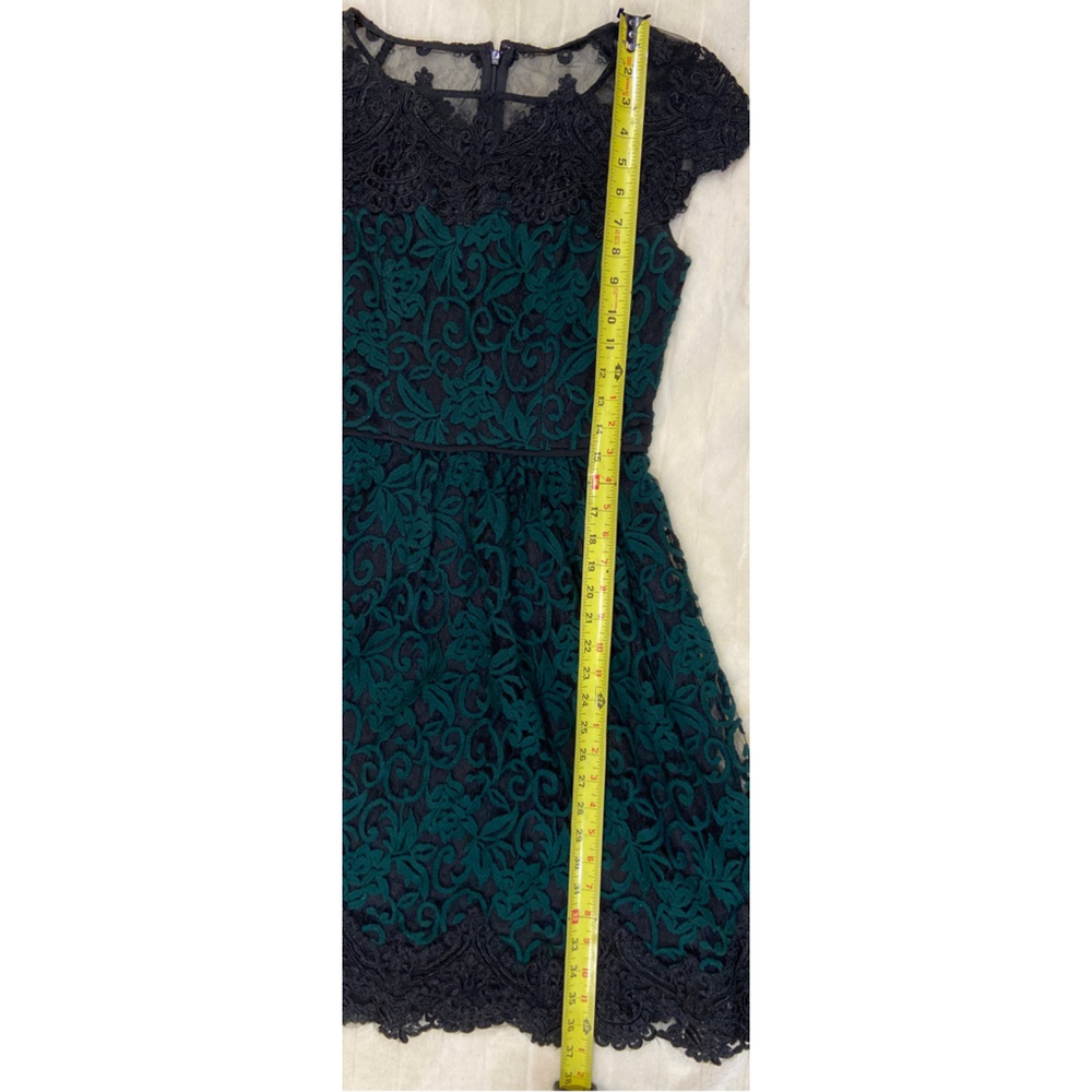 Adrianna Papell Green and‎ Black Lace Midi Dress Size 2 - Picture 11 of 11